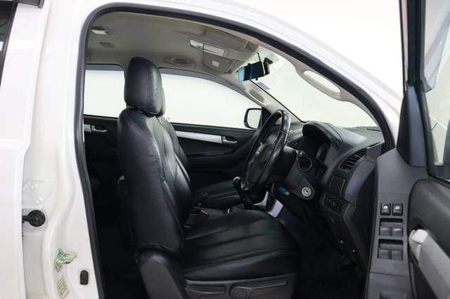 Isuzu D-max Hi-Lander 1.9 Z เกียร์ธรรมดา ปี 2016 รถมือสอง - Image 8