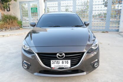 MAZDA3 SKYACTIV 2.0S Sports เกียร์ออโต้ ปี 2014 รถมือสอง นครปฐม - Image 3
