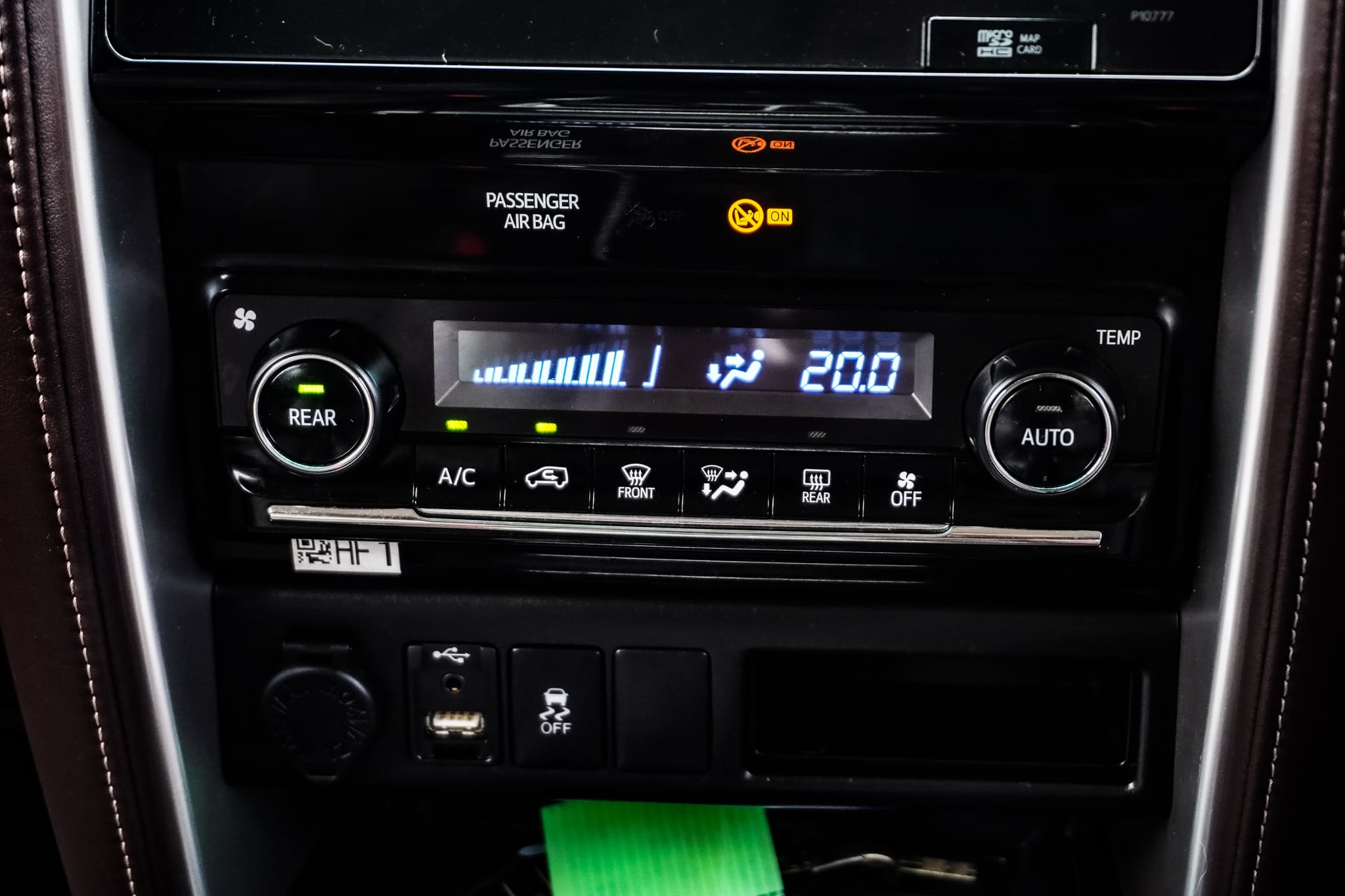 TOYOTA FORTUNER 2.4 V เกียร์ออโต้ ปี 2016 รถมือสอง สมุทรปราการ - Image 11